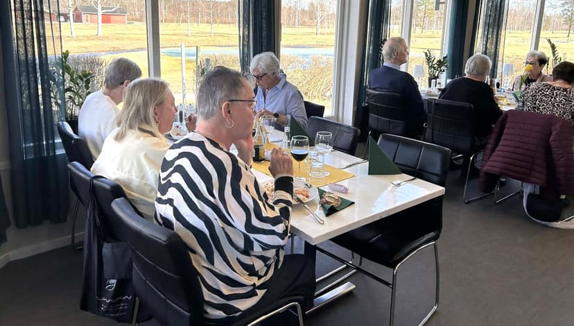 paskbuffe12april26 (7).jpg